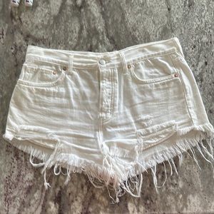 Free People We The Free Loving Good Vibrations White Shorts, Size 28